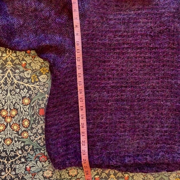 Beautiful Vintage Purple Mohair Turtleneck Sweater - Picture 7 of 9
